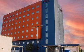 Hampton Inn&Suites by Hilton Salamanca Bajío